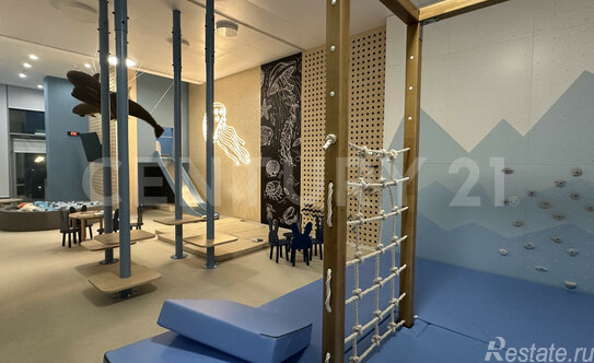 Продажа 4-комн квартиры на вторичном рынке улица Василия Ланового,  д. 5