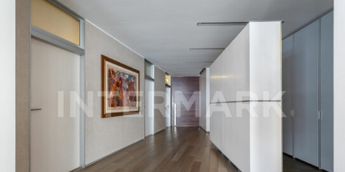 4-комн квартира Молочный переулок,  д. 1