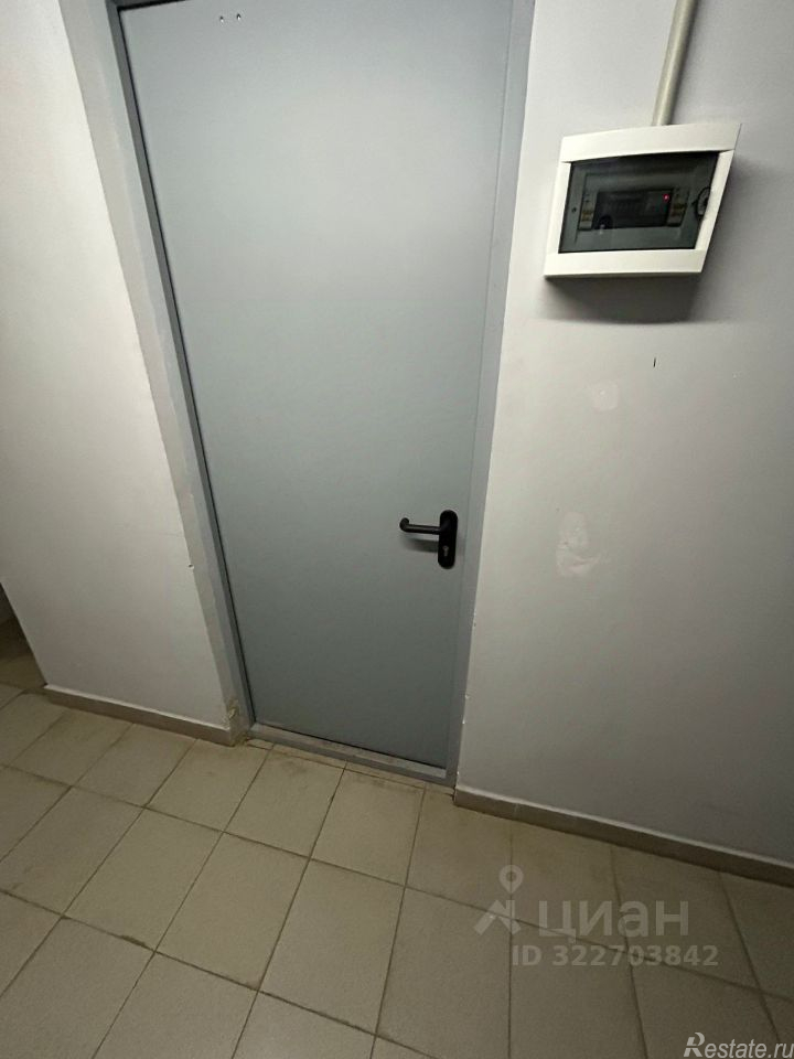 Продажа гаража б-р Генерала Карбышева,  д. 13,  к. 2