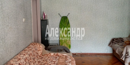 2-комн квартира Революции шос.,  д. 33,  к. 1