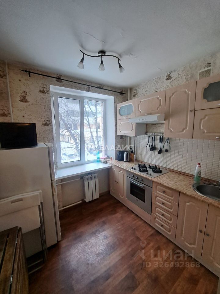 Продажа 2-комн квартиры на вторичном рынке улица Константина Царева, 14