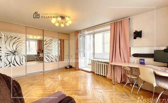 Продажа 2-комн квартиры на вторичном рынке Рабфаковский 1-й пер,  д. 4