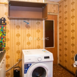 Продажа 2-комн квартиры на вторичном рынке Реутовская ул,  д. 4