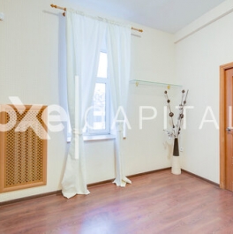 Продажа 3-комн квартиры на вторичном рынке Кривоарбатский пер,  д. 19