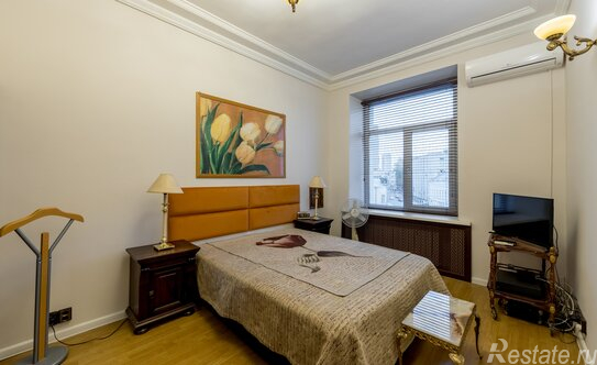 Аренда 3-комн квартиры на вторичном рынке Смоленская площадь,  д. 13/21