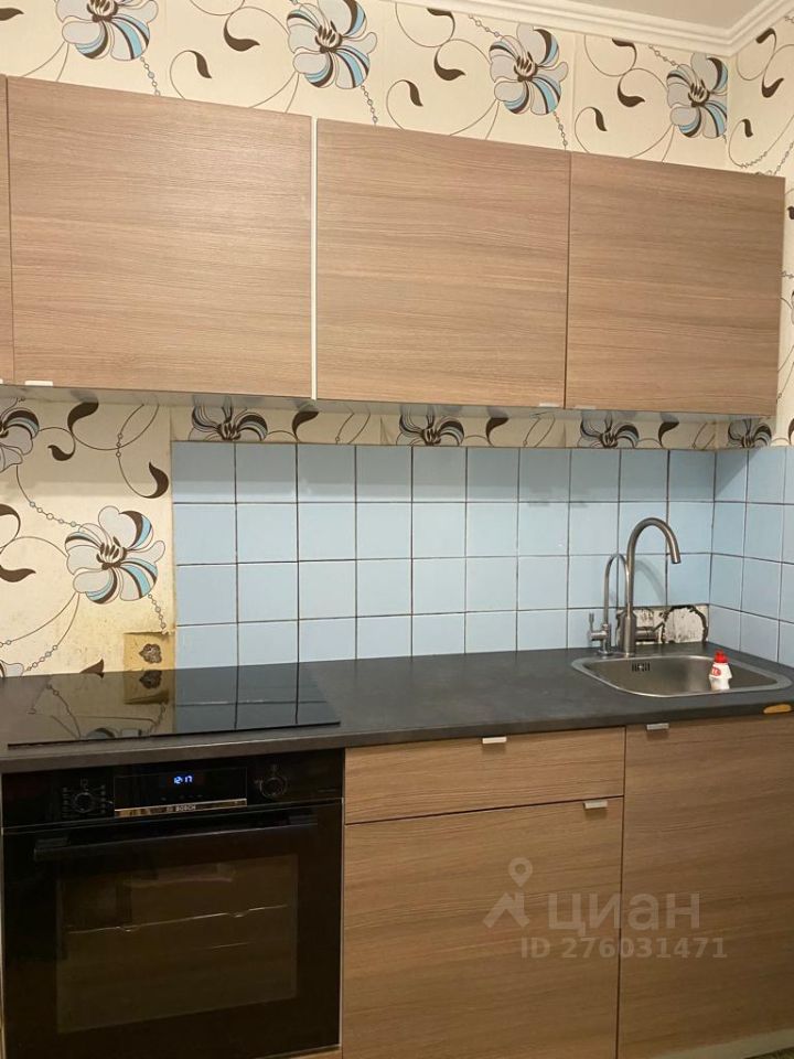 Продажа 1-комн квартиры на вторичном рынке Новгородская улица, 14К2