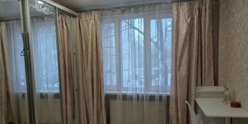 3-комн квартира Большевиков пр-кт,  д. 73,  к. 1