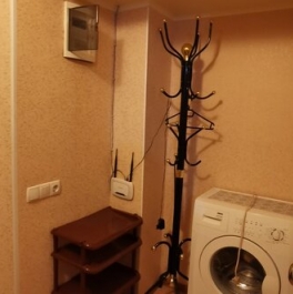 Продажа 1-комн квартиры на вторичном рынке Высокая улица,  д. 13