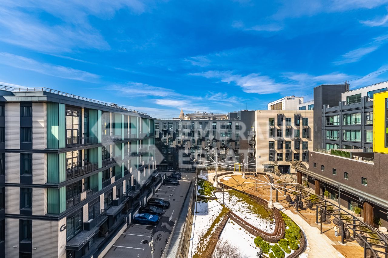 Продажа 4-комн квартиры на вторичном рынке улица 3-я Ямского Поля, 9