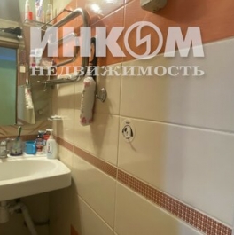 Продажа 3-комн квартиры на вторичном рынке Новочеркасский б-р,  д. 26