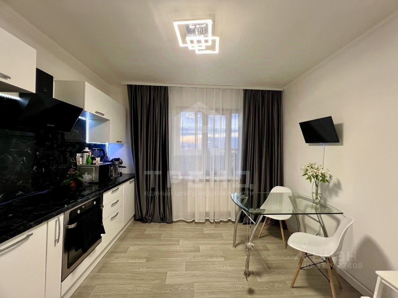 Продажа 3-комн квартиры на вторичном рынке улица Маршала Казакова, 32