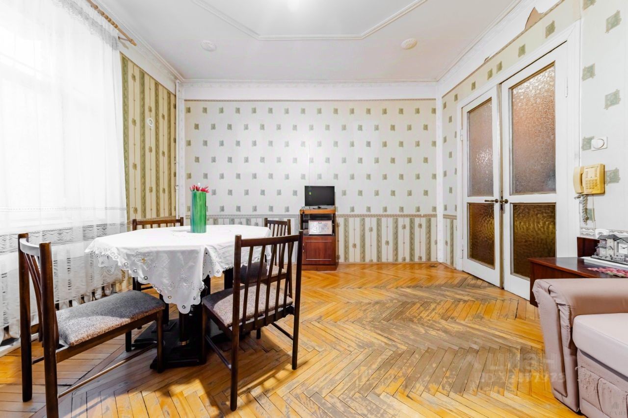 Продажа 3-комн квартиры на вторичном рынке Дегтярный переулок, 28