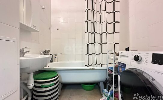 Продажа 2-комн квартиры на вторичном рынке Муринская дор,  д. 8 к4