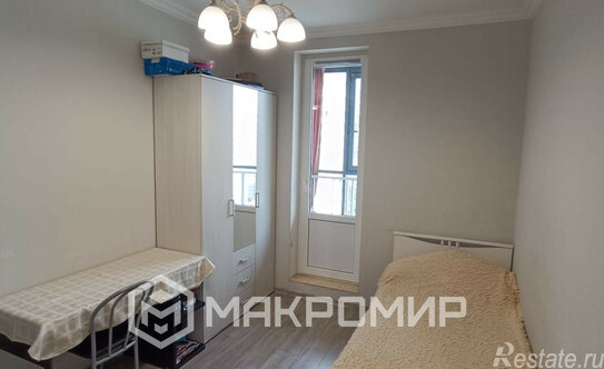 Продажа 3-комн квартиры на вторичном рынке Дыбенко ул,  д. 5,  к. 1