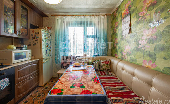 Продажа 2-комн квартиры на вторичном рынке Львовский, Железнодорожная улица,  д. 2