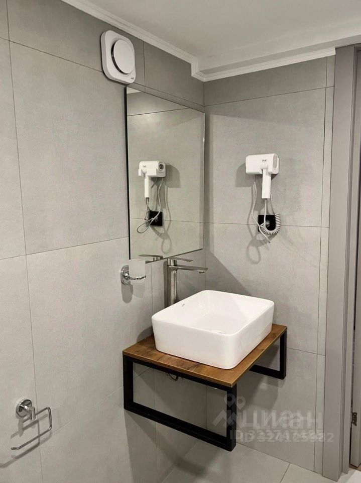 Аренда студии Малый Трехсвятительский переулок, 8/2С8