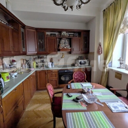 Продажа 4-комн квартиры на вторичном рынке ул Пятницкая,  д. 59/19,  к. 5