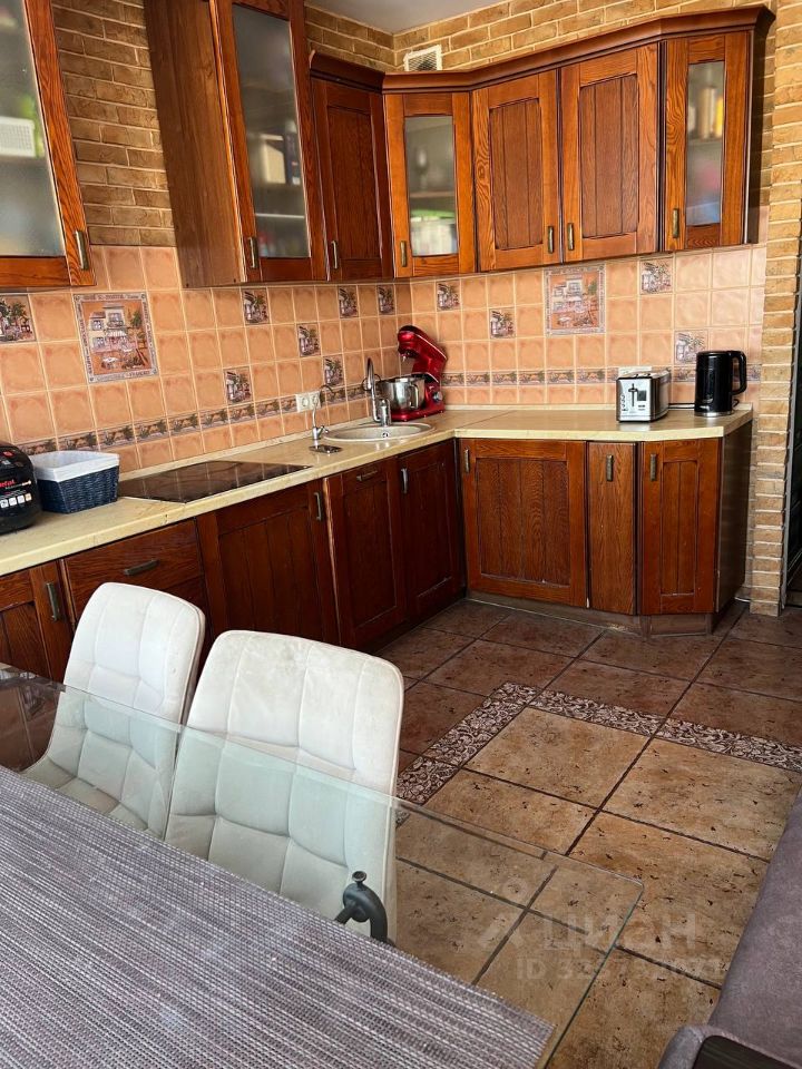 Продажа 2-комн квартиры на вторичном рынке Святоозерская улица, 32