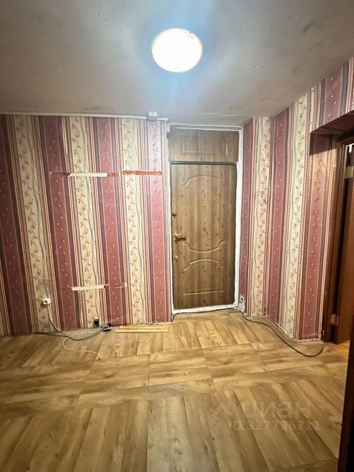 Продажа 2-комн квартиры на вторичном рынке Первомайская улица, 106