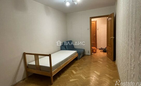 Продажа 2-комн квартиры на вторичном рынке Ялтинская улица,  д. 1