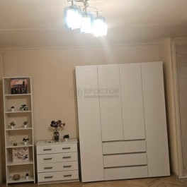 Продажа 2-комн квартиры на вторичном рынке Херсонская ул,  д. 33