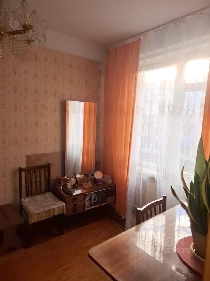 Продажа 2-комн квартиры на вторичном рынке Бухарестская улица, 31К2