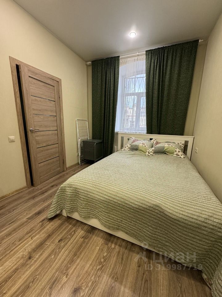 Продажа 3-комн квартиры на вторичном рынке Невский проспект, 156Б