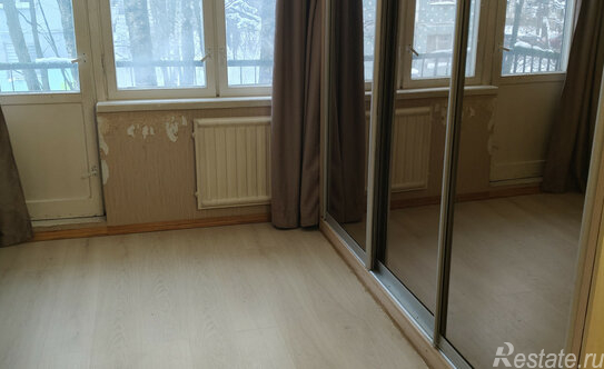 Продажа 1-комн квартиры на вторичном рынке улица Софьи Ковалевской,  д. 13 к3