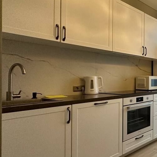 2-комн квартира Днепропетровская улица, 65