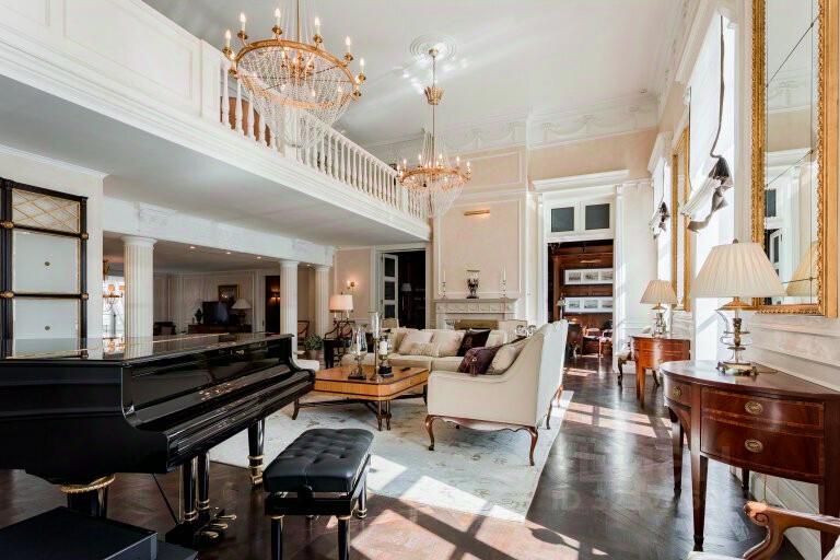 Продажа 5-комн квартиры на вторичном рынке Итальянская улица, 4