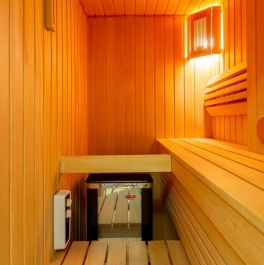 Продажа 5-комн квартиры на вторичном рынке Тверская ул,  д. 4