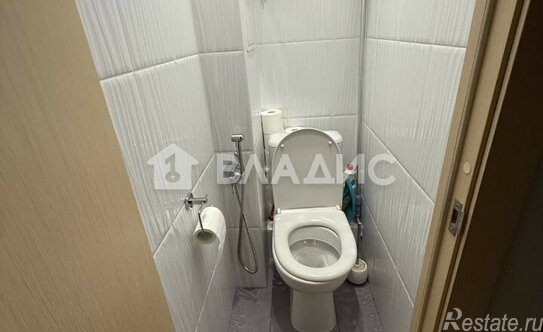 Продажа 1-комн квартиры на вторичном рынке Художников пр-кт,  д. 4,  к. 1