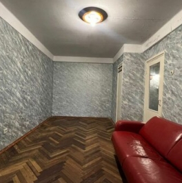 Продажа 1-комн квартиры на вторичном рынке Новоизмайловский проспект,  д. 27