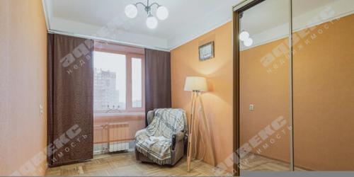 3-комн квартира ул Володарского,  д. 42