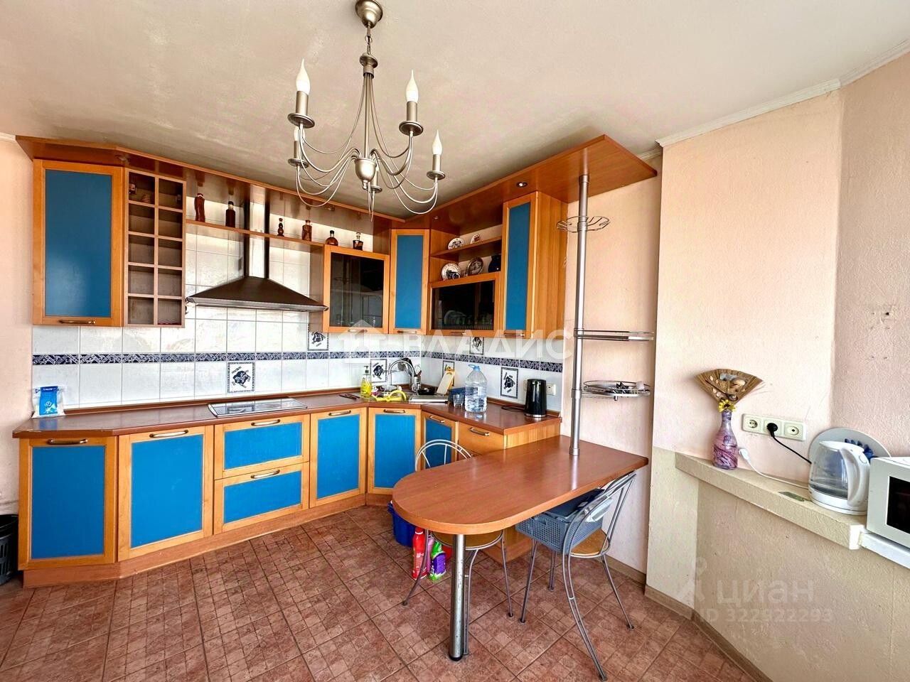 Продажа 4-комн квартиры на вторичном рынке Нахимовский проспект, 33/2