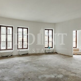 Продажа 5-комн квартиры на вторичном рынке Никитская Б. ул,  д. 45