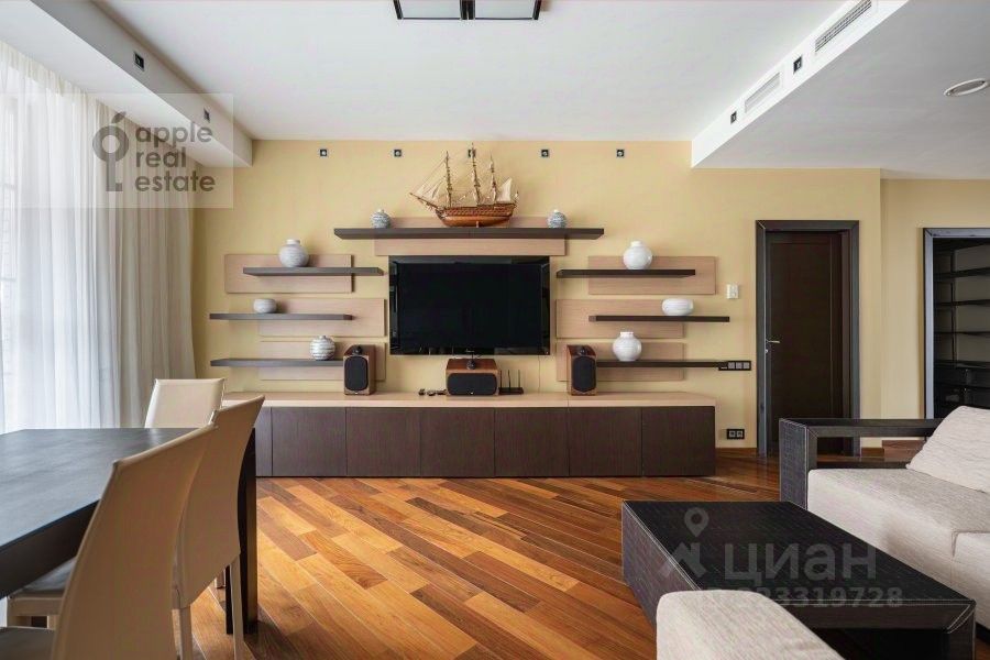 Продажа 4-комн квартиры на вторичном рынке Руновский переулок, 10С1