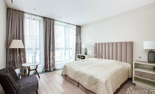 Продажа 4-комн квартиры на вторичном рынке Пироговская М. ул,  д. 8