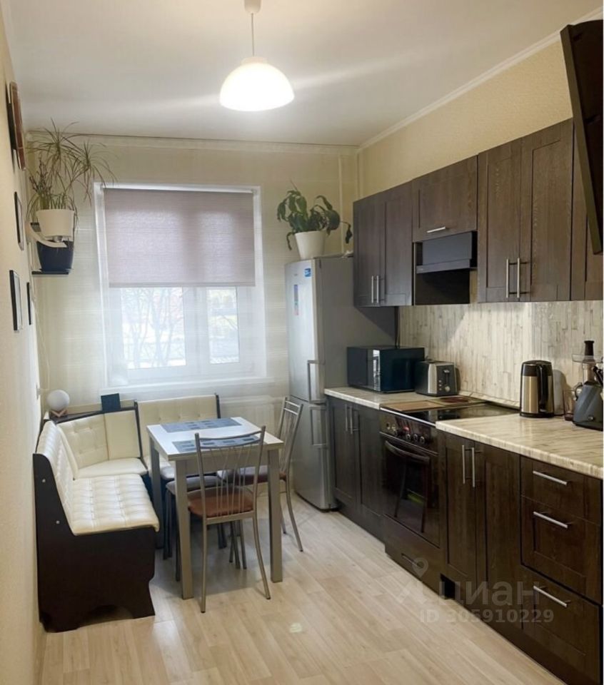 Аренда 2-комн квартиры на вторичном рынке Планерная улица, 51К1