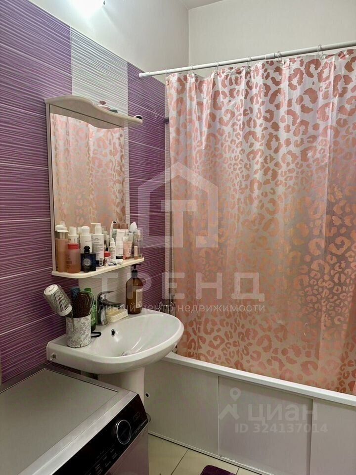 Продажа 1-комн квартиры на вторичном рынке проспект Героев, 26к1