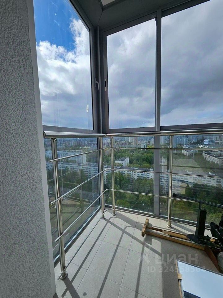 Продажа 3-комн квартиры на вторичном рынке улица Свободы, 67А