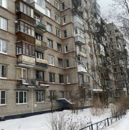 Продажа 2-комн квартиры на вторичном рынке проспект Славы,  д. 2 к2