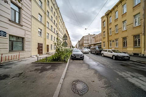 Комната 11-я Красноармейская улица,  д. 15А