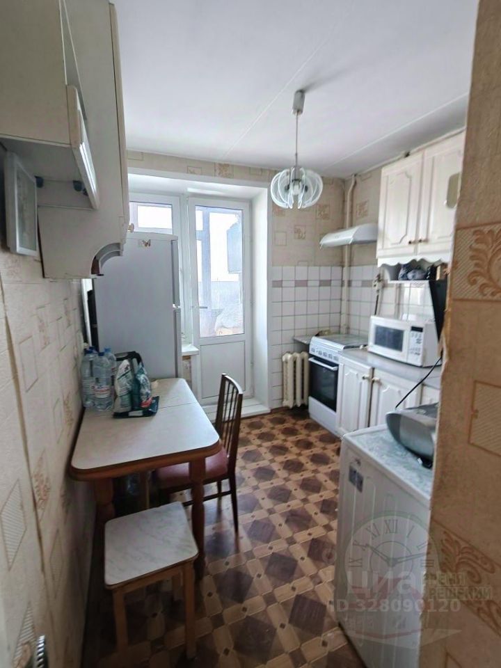 Продажа 2-комн квартиры на вторичном рынке Королев, проспект Королева, 8а