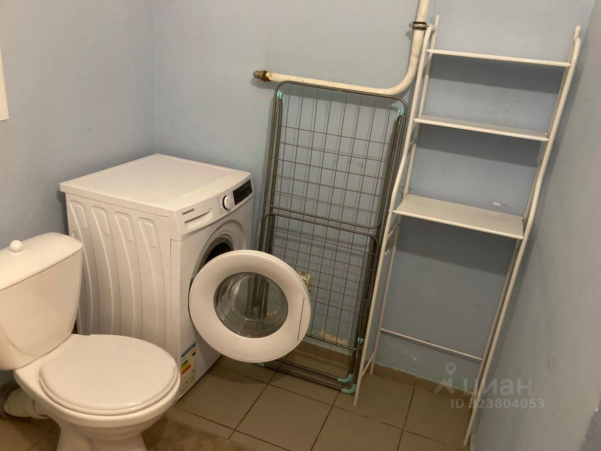 Аренда 2-комн квартиры на вторичном рынке Реутов, улица Октября, 18