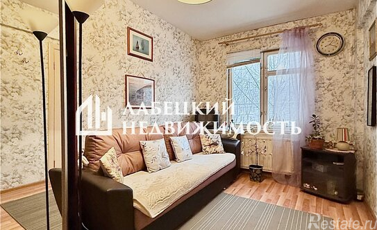 Продажа 3-комн квартиры на вторичном рынке улица Софьи Ковалевской,  д. 5 к2