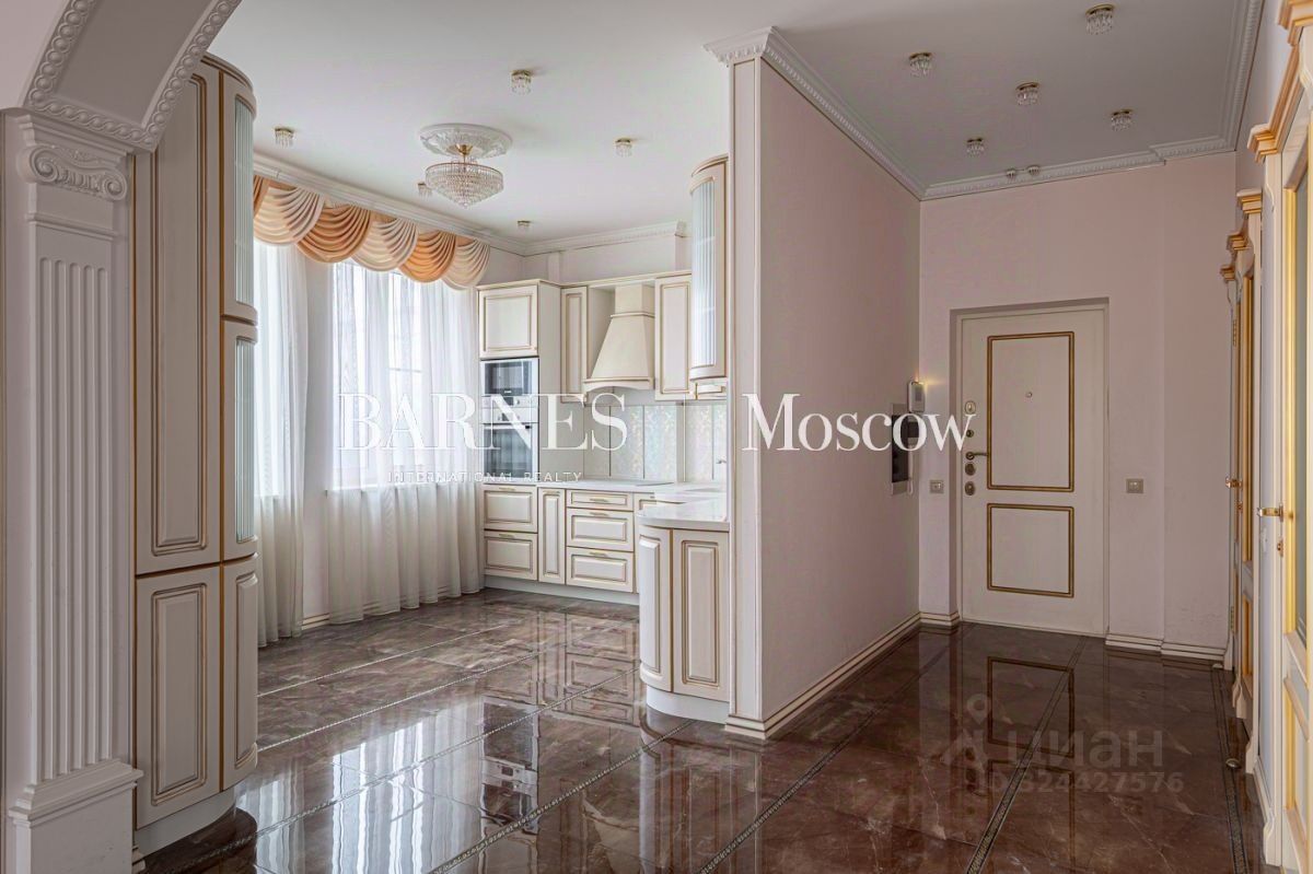 Продажа 3-комн квартиры на вторичном рынке Петровско-Разумовская аллея, 10К2