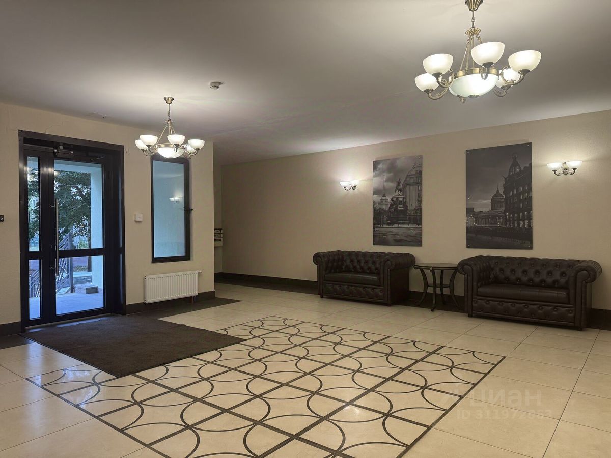 Продажа 3-комн квартиры на вторичном рынке Офицерский переулок, 8с2