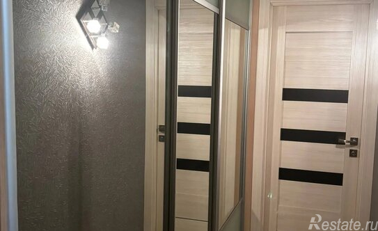 Продажа 2-комн квартиры на вторичном рынке улица Сталеваров,  д. 12 к2