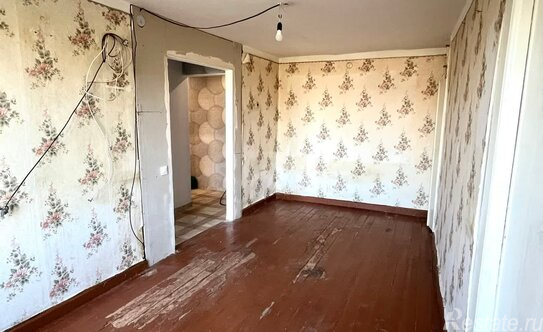 Продажа 2-комн квартиры на вторичном рынке Кириши г, Мира ул,  д. 3